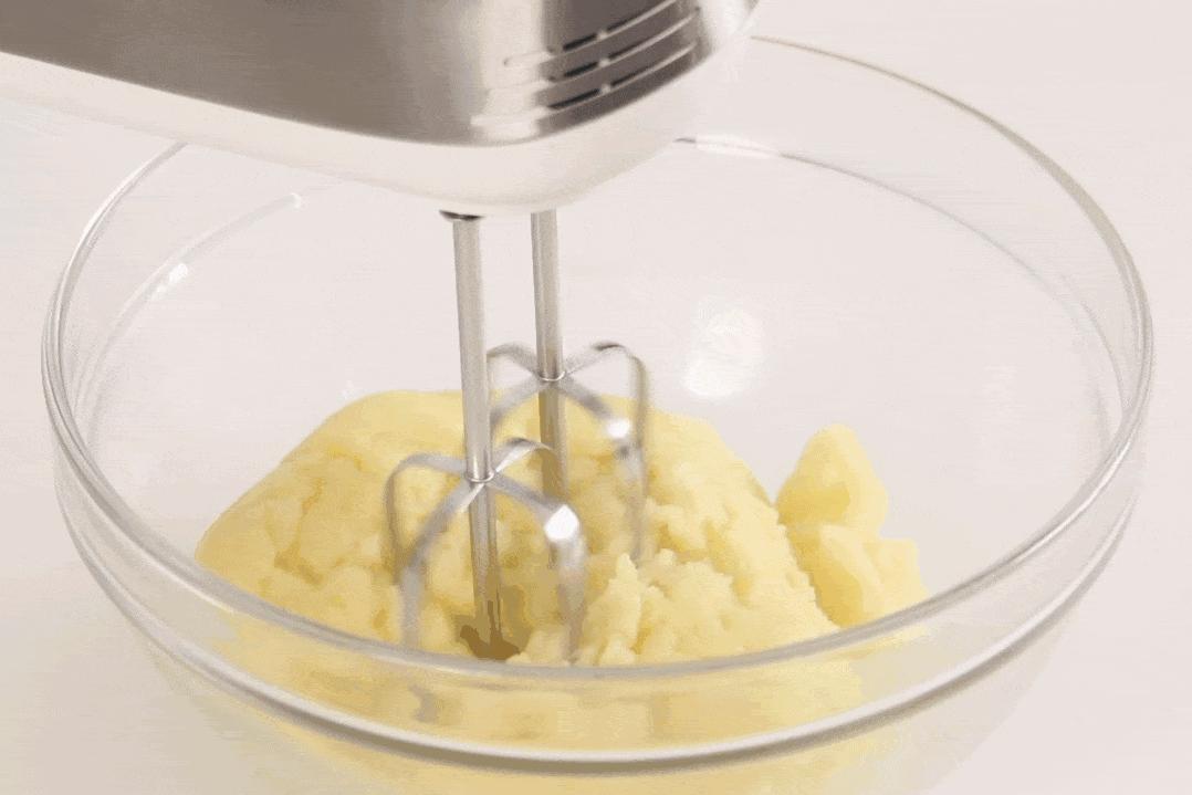 酥皮泡芙烤出来有点塌是怎么回事,泡芙不脆出炉后还塌什么原因