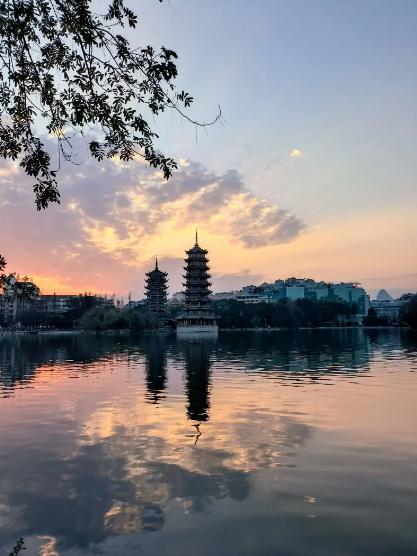 西安到北海自驾过路费是多少,西安到北海自驾在哪里住一天合适