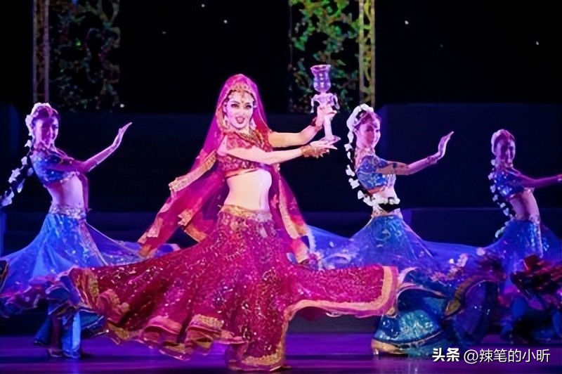印度古典舞蹈的流派,为什么印度电影里都有舞蹈