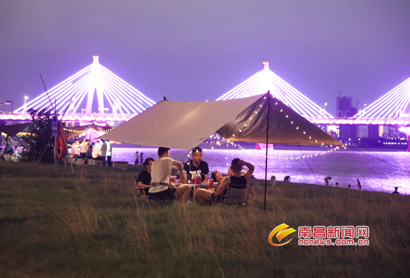 吹江风看江景放飞心情,吹江风看江景赏美食