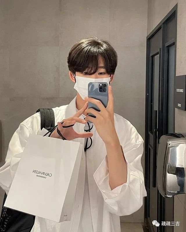 像干净气质的男大学生！3位又帅又会穿的韩国Ins博主夏季穿搭参考