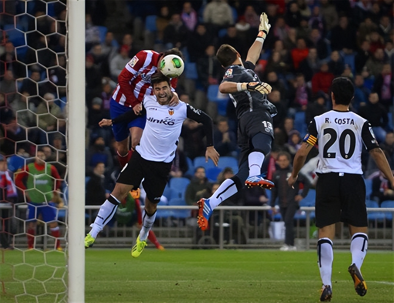 从马竞基石到国米弃将，马拉多纳口中的真巨星，照样会被阵型耽误