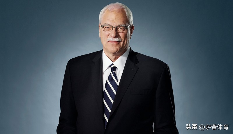 三角防守篮球讲解,三角进攻什么意思