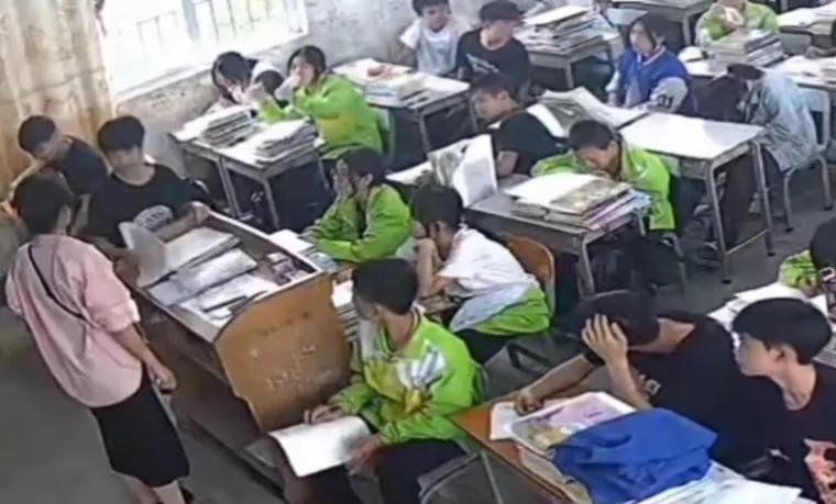 女老师扇学生耳光真实事件,老师扇学生耳光学生还击
