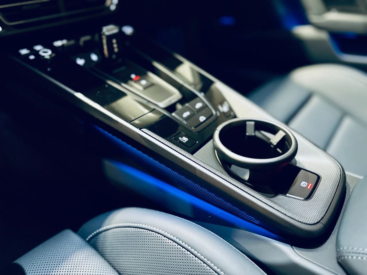 2021款保时捷911carrera4s,23款保时捷911carreras试驾