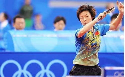 国乒女队王楠,王楠张怡宁女乒团体比赛视频