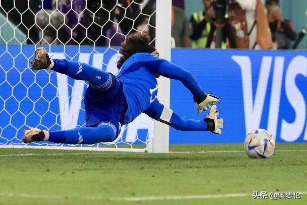 墨西哥吴镇宇扑点球,墨西哥吴镇宇扑出点球