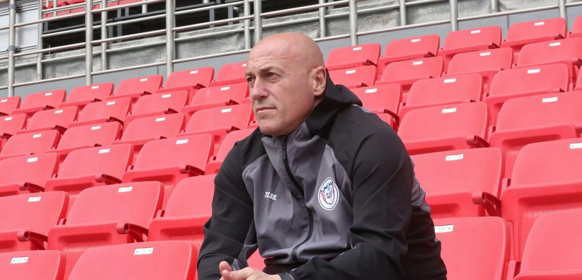 大连不当中甲小霸王，不冲超留不住毛伟杰，李国旭斗法扬科维奇