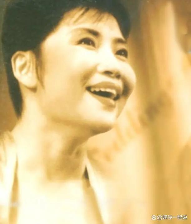 大家还记得唱青藏高原的李娜吗,青藏高原的原唱李娜现在状况如何