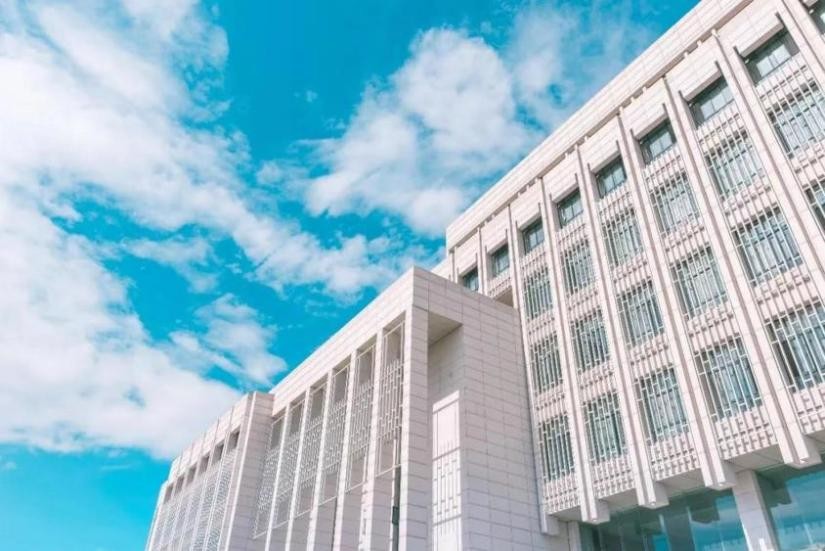 火爆！中南大学一年举办2685场招聘会，获评“就业典范”！