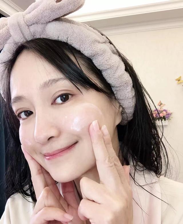 适合35岁女人的秋冬保湿抗老面霜,40岁女人用的抗衰老面霜