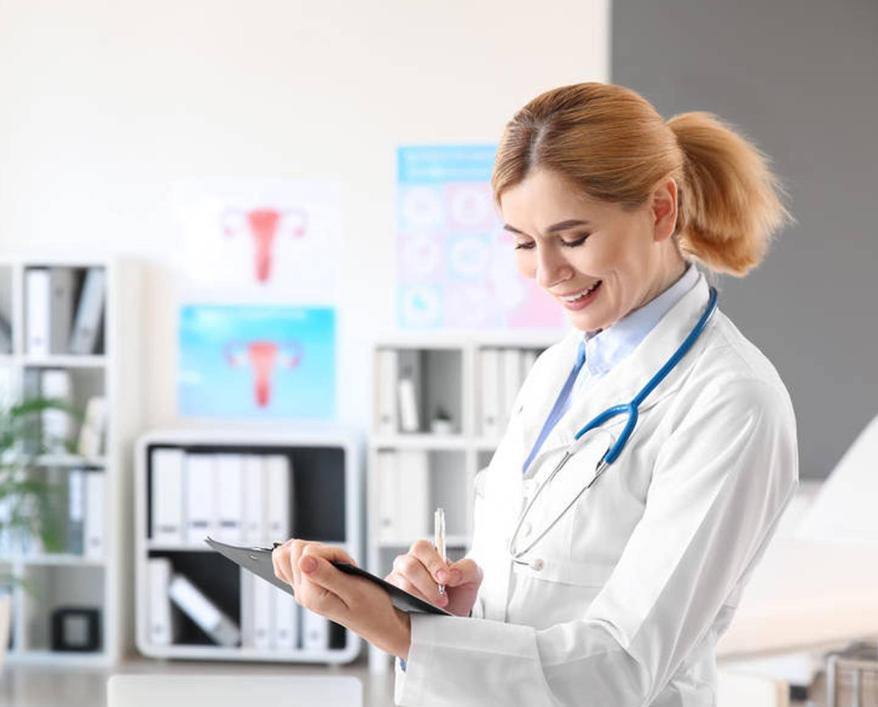 肛门潮湿瘙痒还臭用盐水能缓解吗,肛门潮湿瘙痒灼热伴有尿频尿灼热