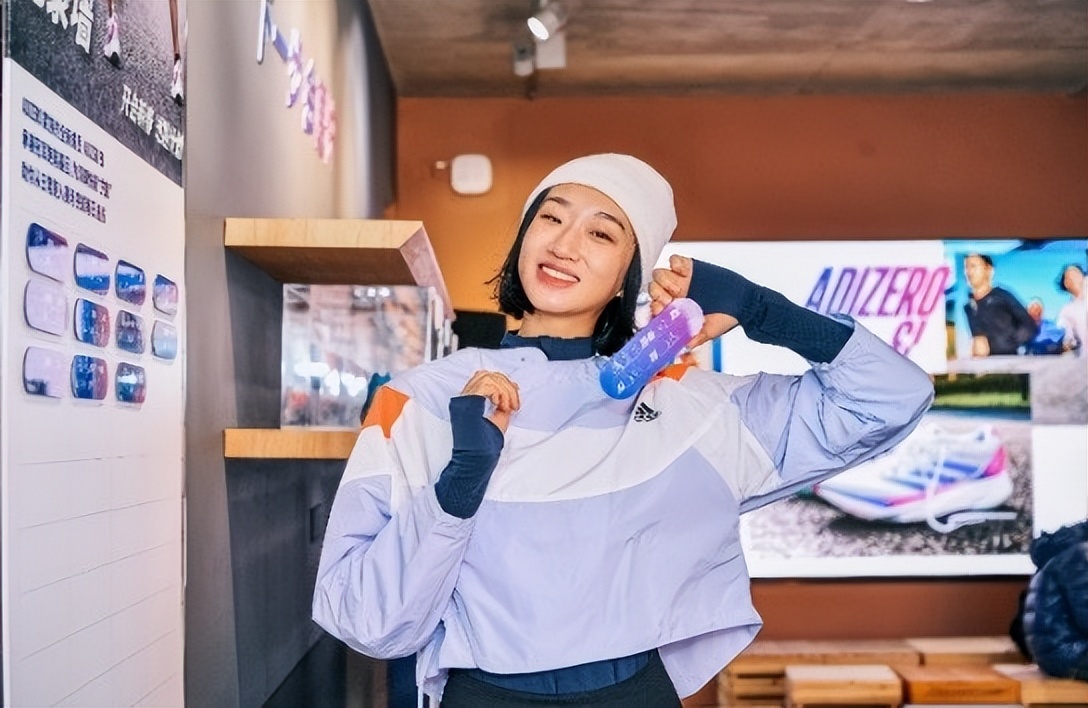 adizerosl最新款,adizero系列推出多款新跑鞋