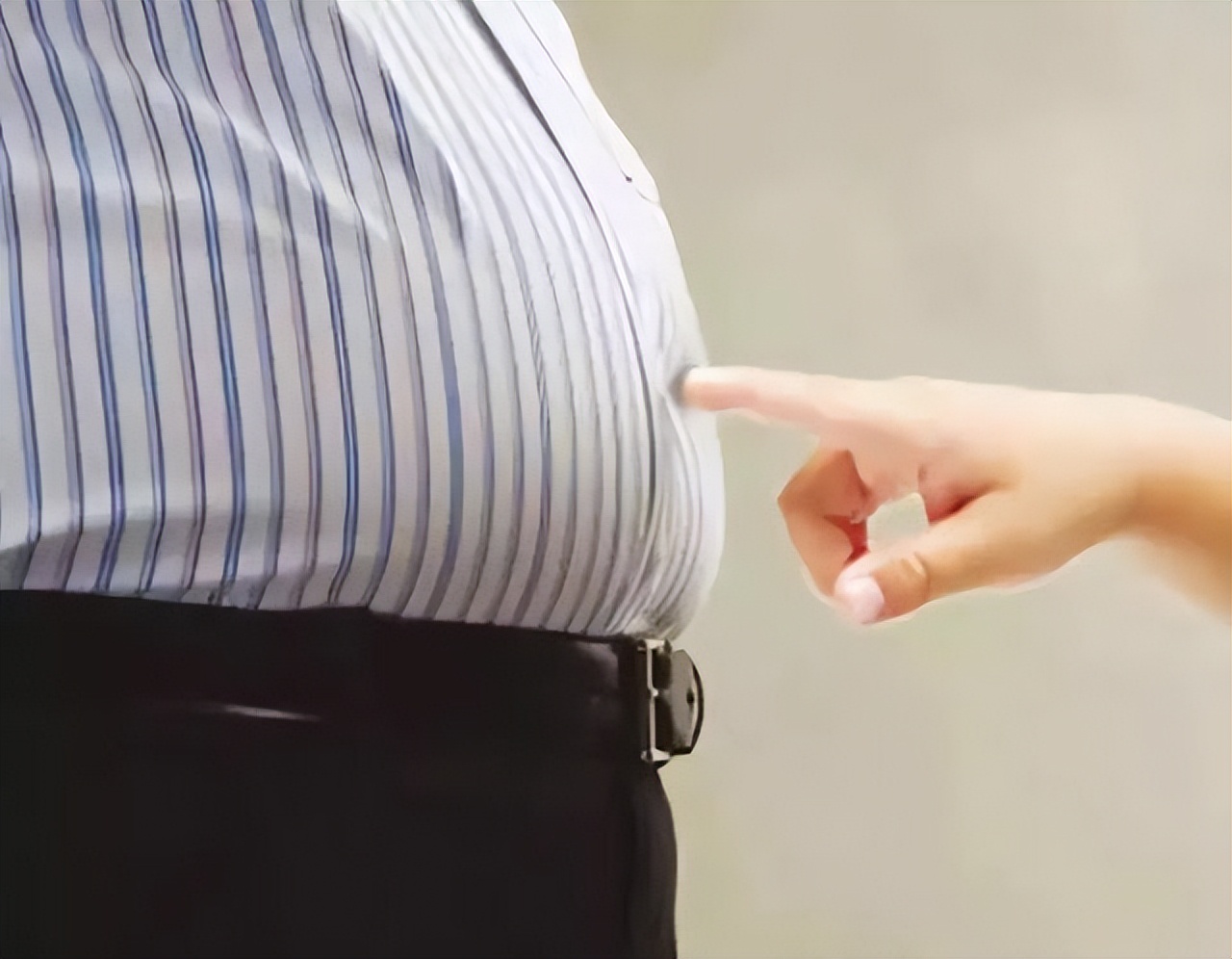 身高170公分男性标准体重是多少,身高170厘米的男性体重应该是多少