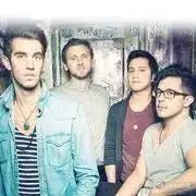 听完瞬间泪崩的十首英文歌,十首让人听完落泪的英文歌