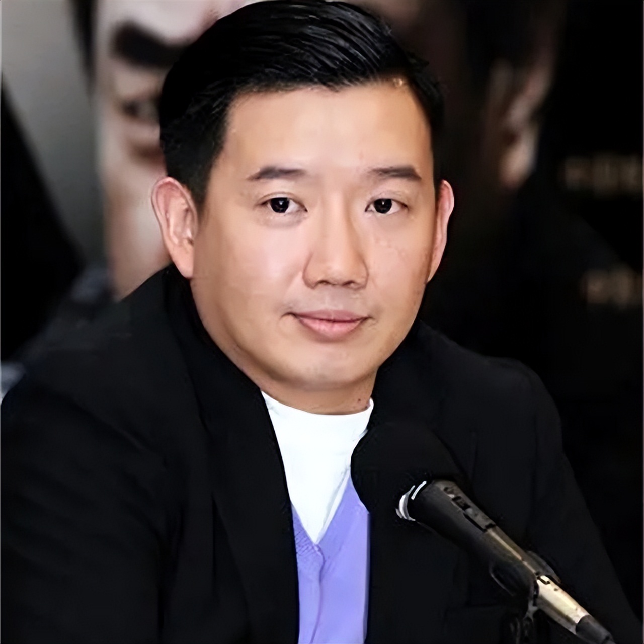 起底过气歌手杜汶泽“港独”之路：力撑暴徒、拍桌叫嚣、差评演技