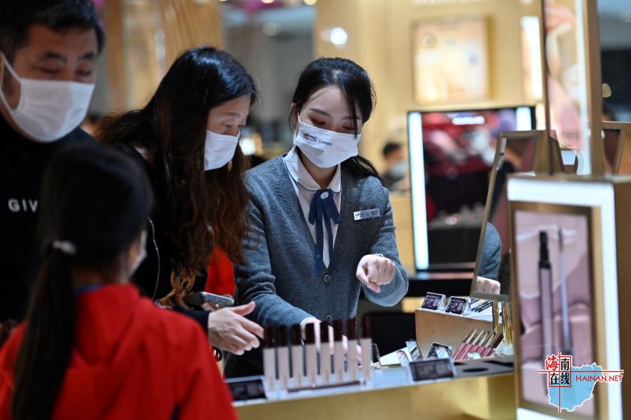 cdf海口国际免税城优惠券90抵100,cdf海口国际免税城国庆人流量