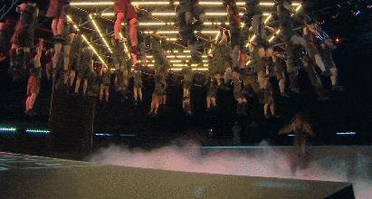 鱿鱼游戏全景还原比赛,真人鱿鱼闯关游戏视频