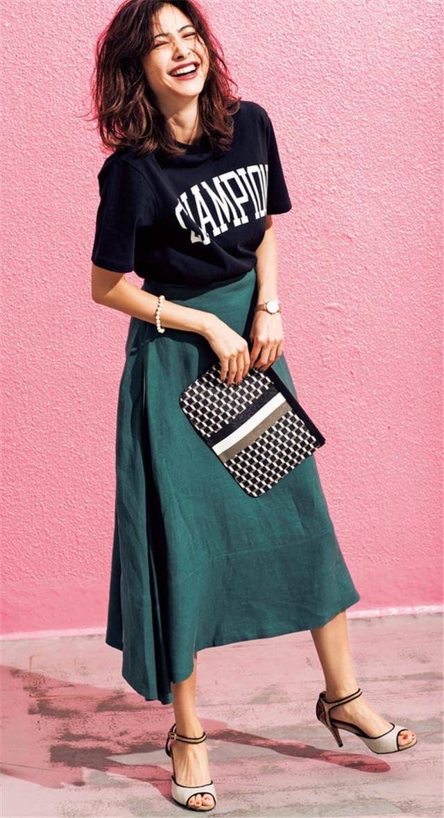 适合中年女性的四种高级感搭配,小个子轻熟风穿搭中年