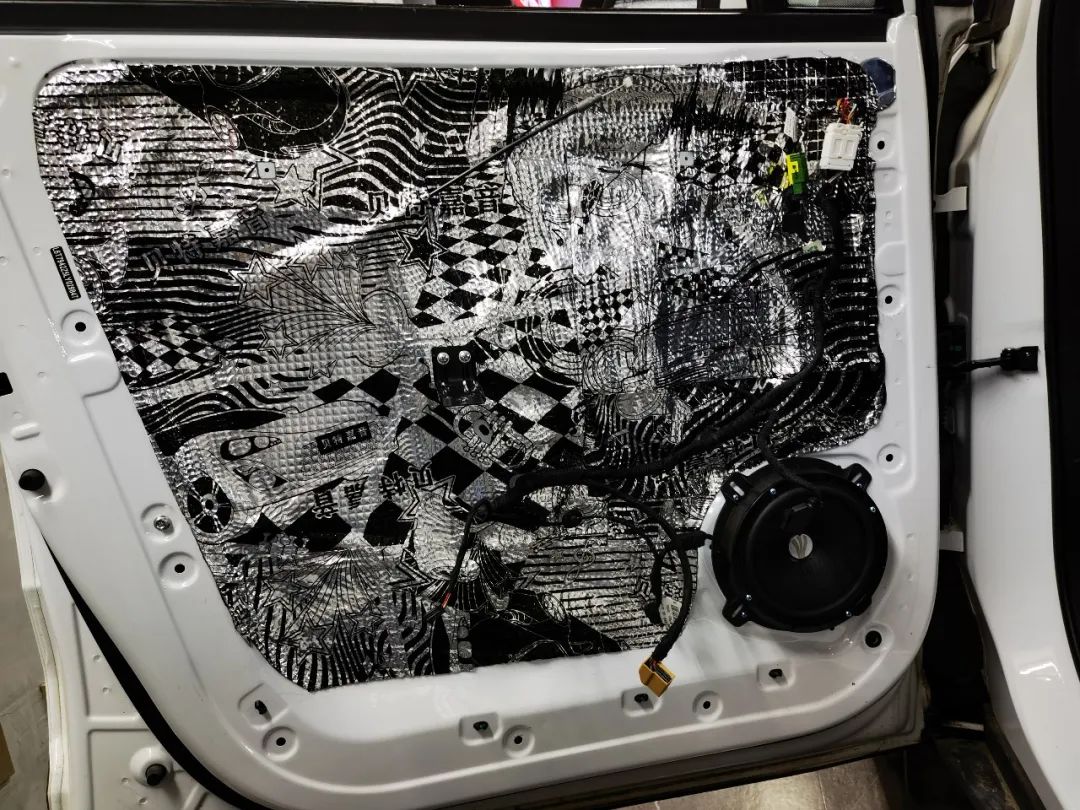 吉利豪越音响效果,吉利豪越音响均衡器最佳设置