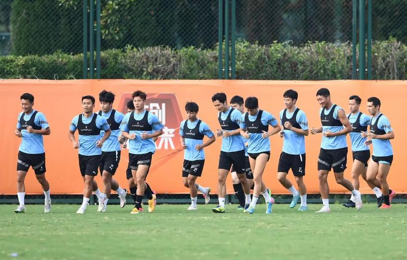 联赛刚开始，球队不玩了！足协难办了，选择被拿捏还是忍痛割爱？