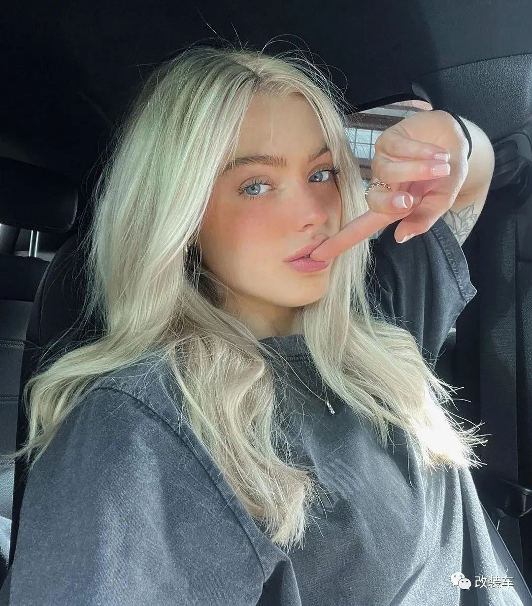 奔驰车模amga35,奔驰c级小姐姐改装