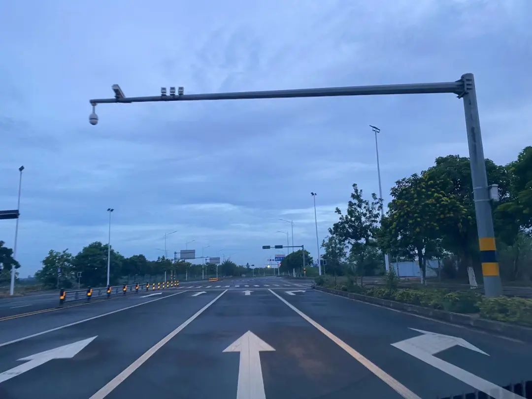 晚上探险吓了一跳,探房海口宝龙城