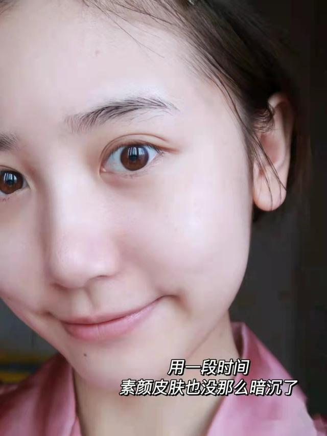 涂抹精华液真的有用吗,涂精华为什么要避开眼周