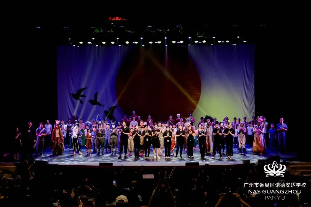 这所学校用百老汇式的高规格表演艺术教育滋养孩子的精神世界