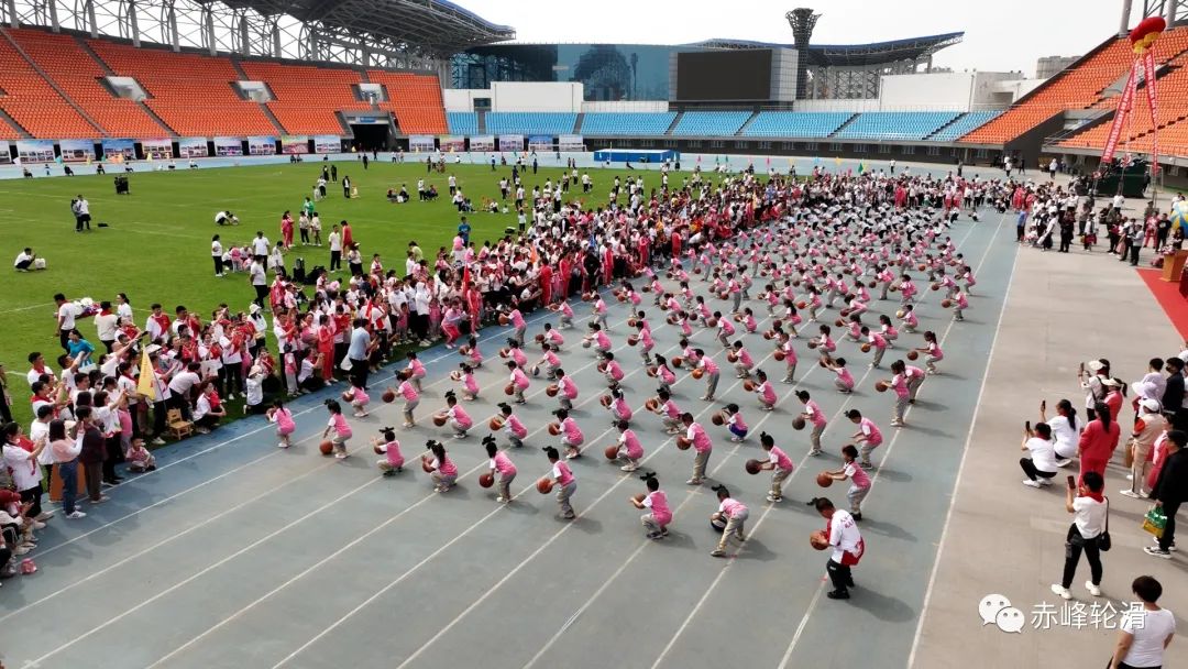 “点亮红山,步步登高”系列活动之大型亲子运动会圆满落幕
