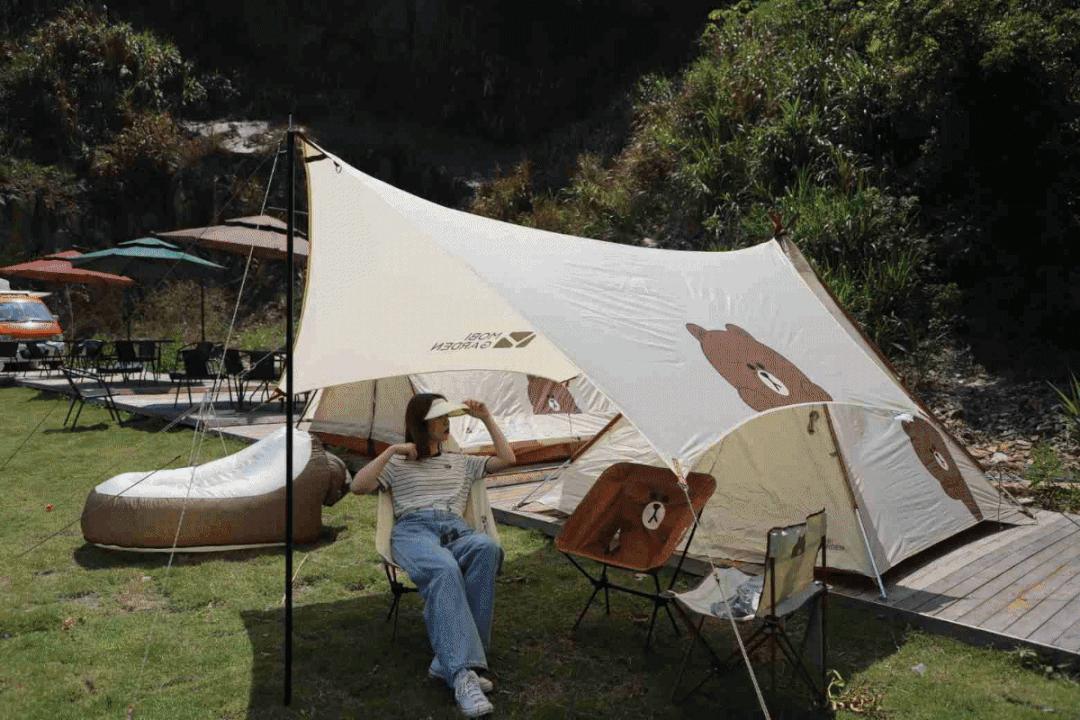 幕天席地位置,幕天席地