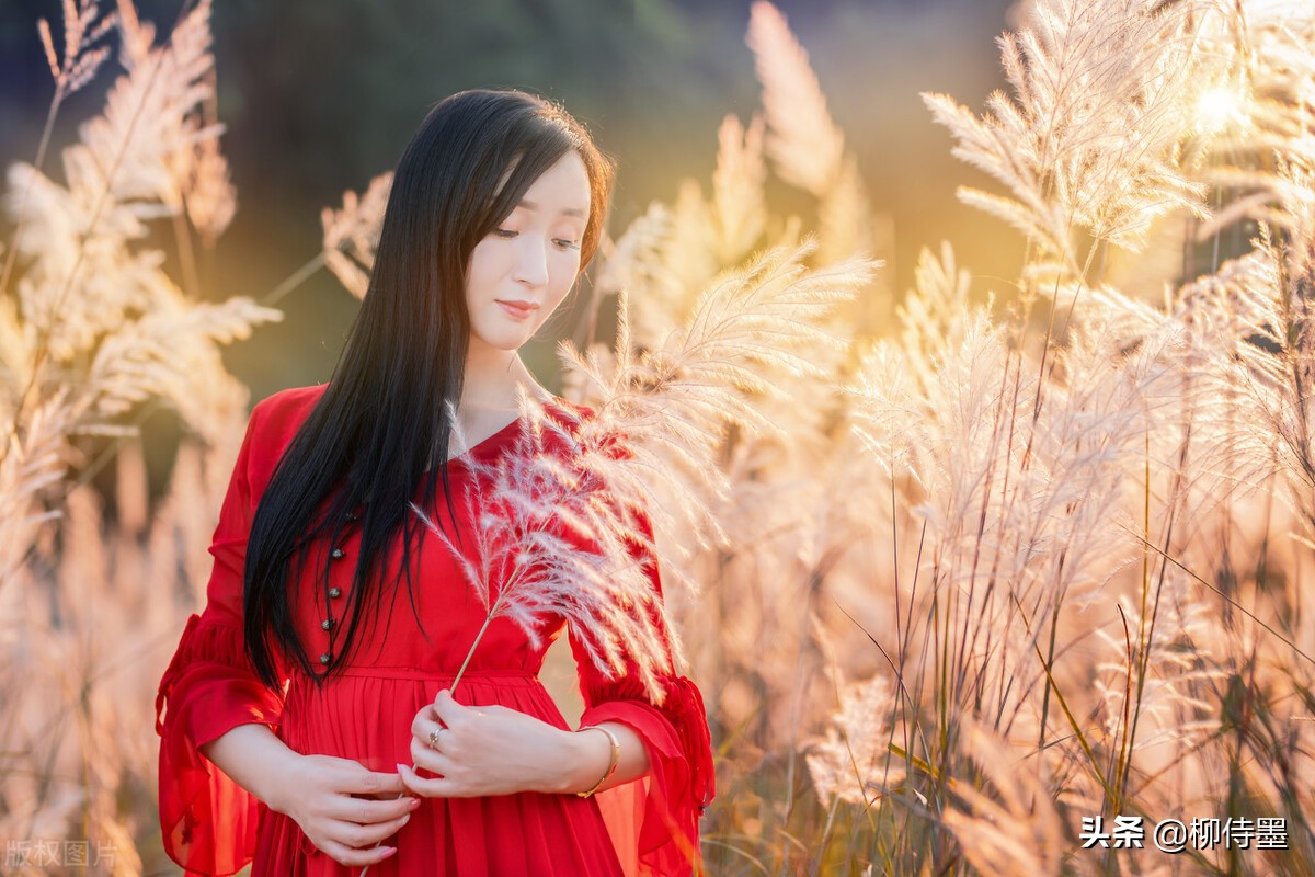 女生拍照脸大怎么解决,中年女人拍照构图技巧