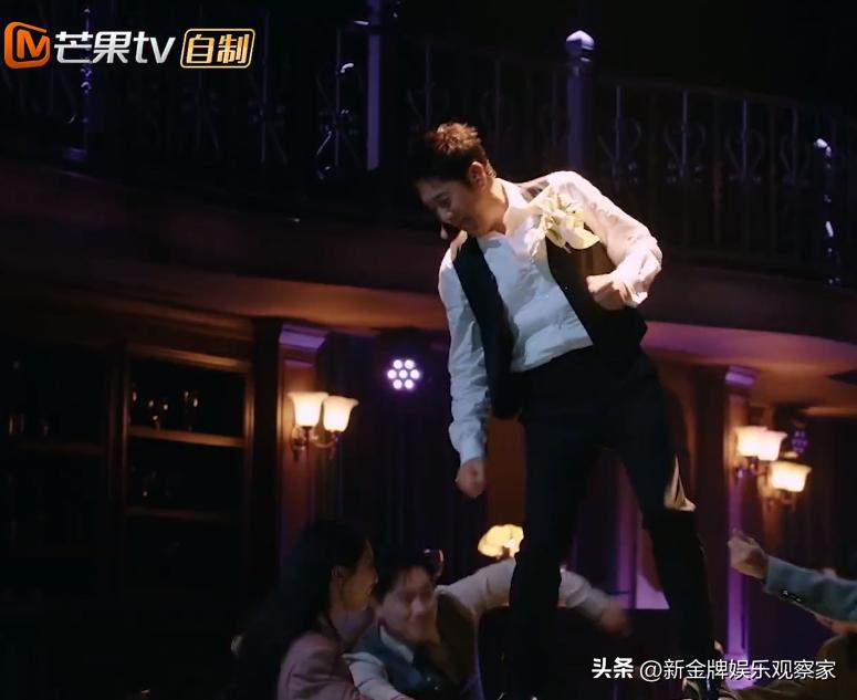 披哥三二公舞台公演结果,披哥3公演视频