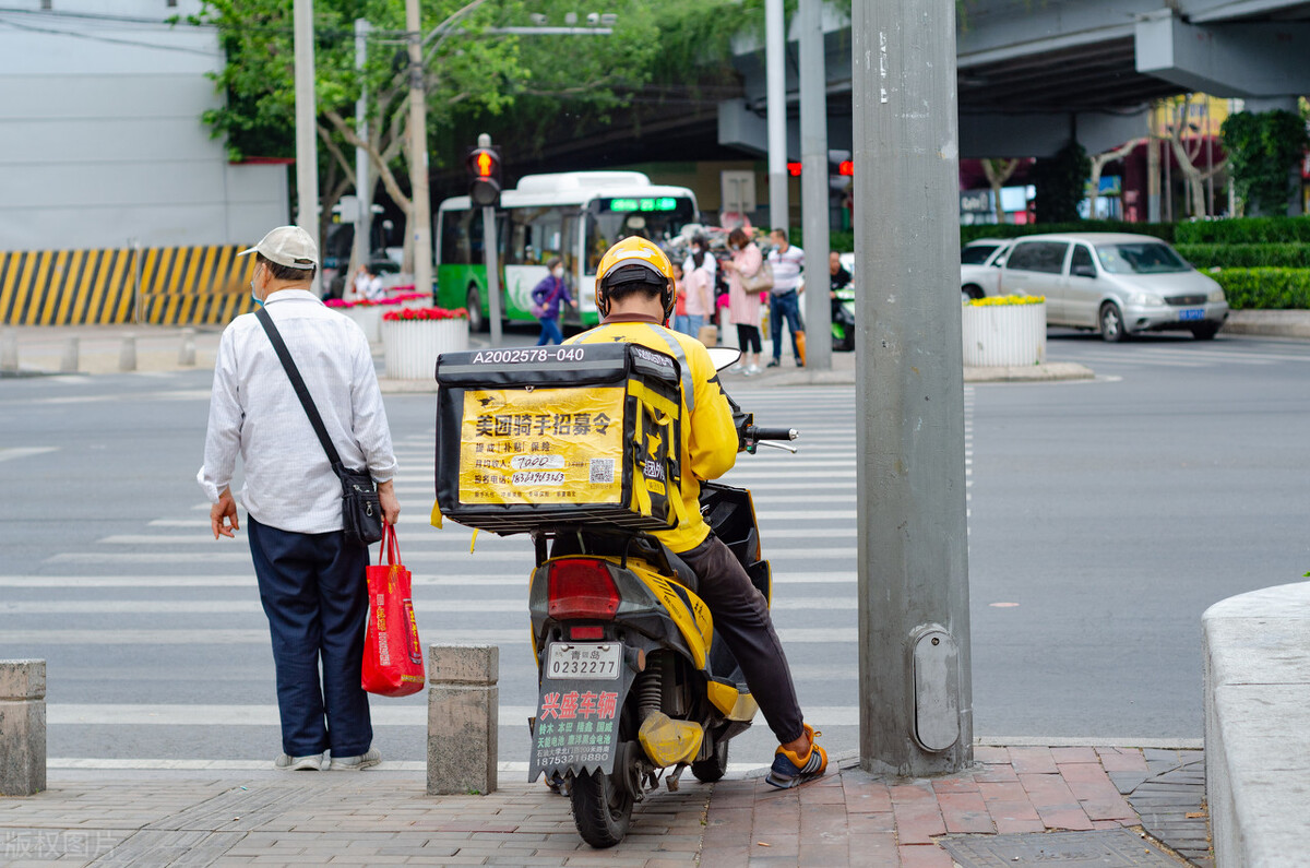 外卖小哥月收入过万元是真的吗,外卖送餐员一般能挣多少钱