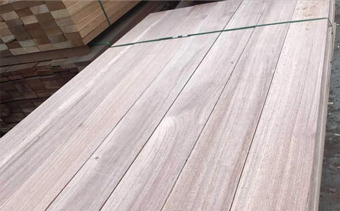 唐木适合做地板吗,唐木地板属于什么木