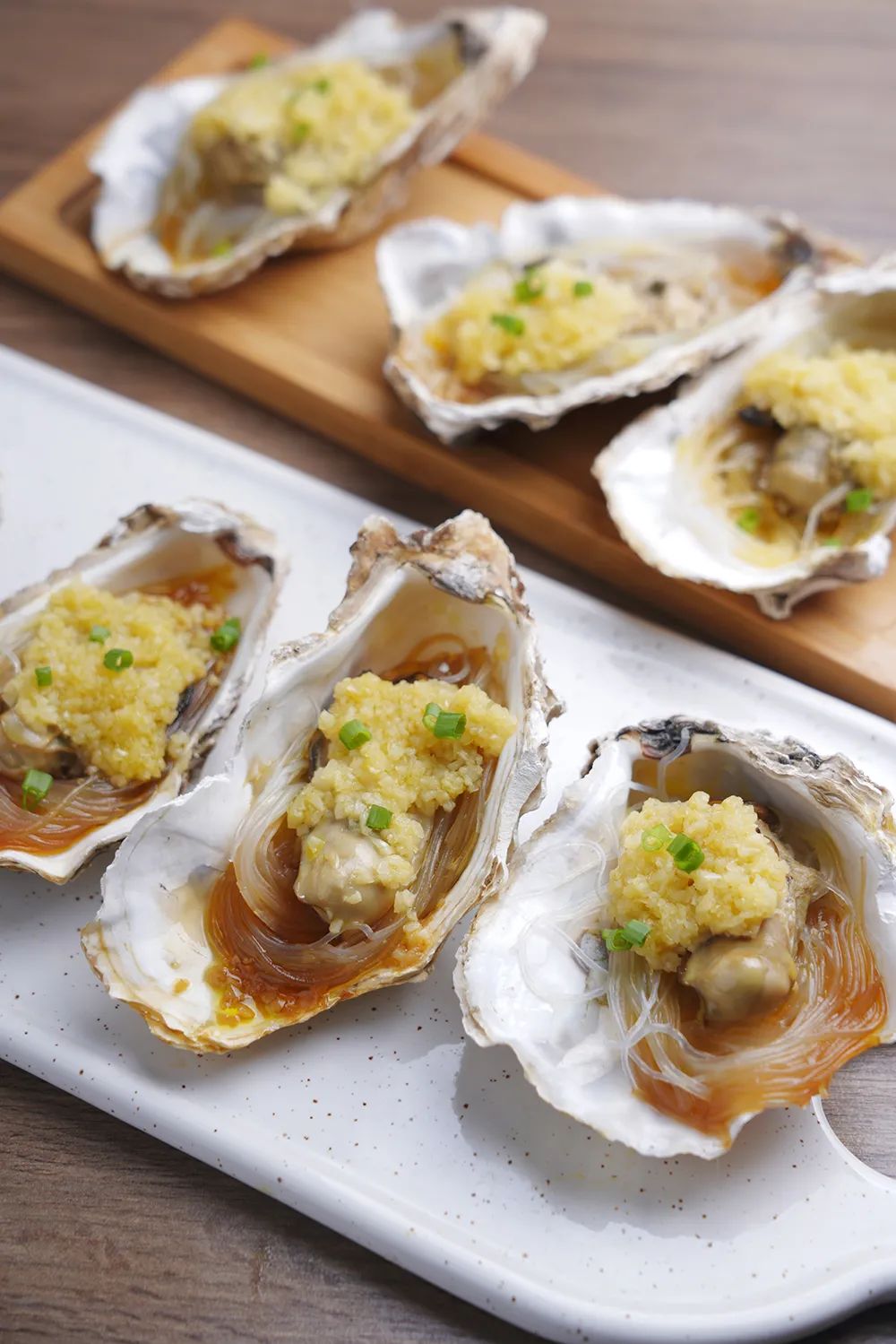 蒜蓉粉丝大虾蒸扇贝,蒜蓉粉丝蒸扇贝鲍鱼生蚝的做法