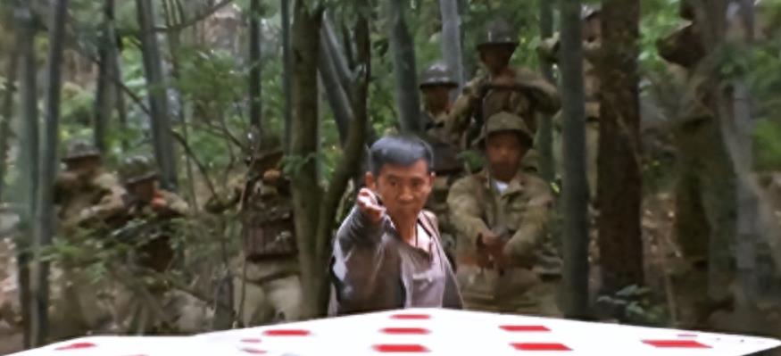 胸罩*点露**，花式泳衣，这些辣眼睛的操作，导演肚子里没一点墨水吗