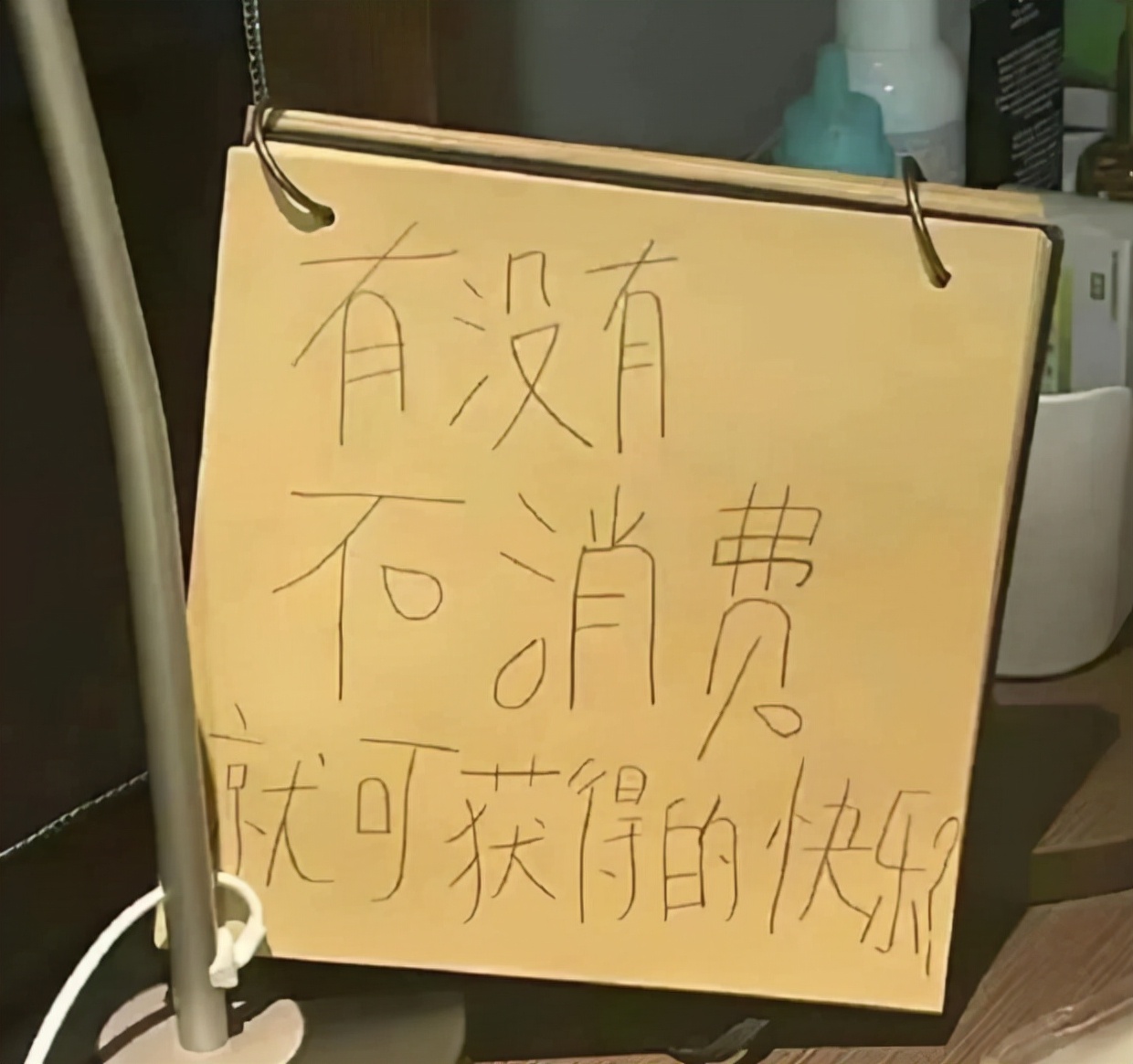 现在电视太复杂老人不会用,现在的电视机什么也看不了