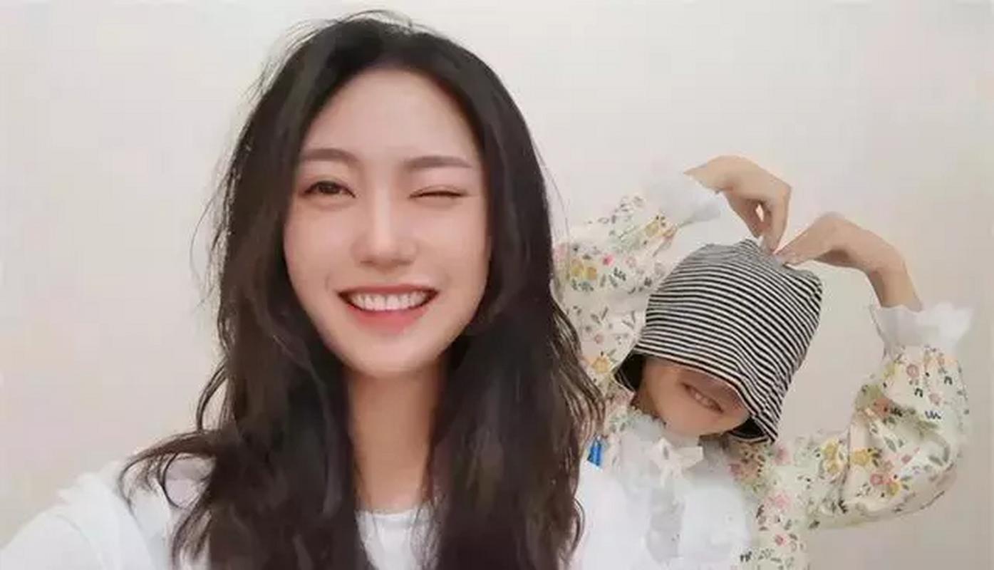 父母离异9岁女孩确诊血癌,九岁女孩患血癌姑姑卖车卖嫁妆