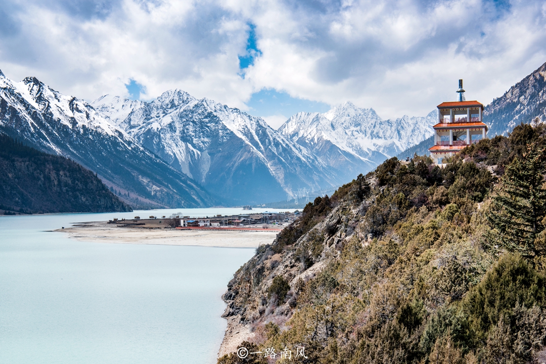 昌都西藏第二大城市 (西藏昌都城市全景)