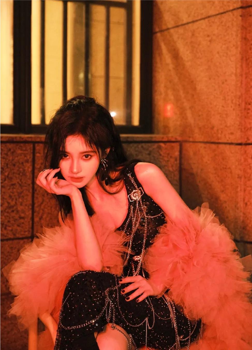 第一只兔子鞠婧祎,鞠婧祎小兔子可爱视频