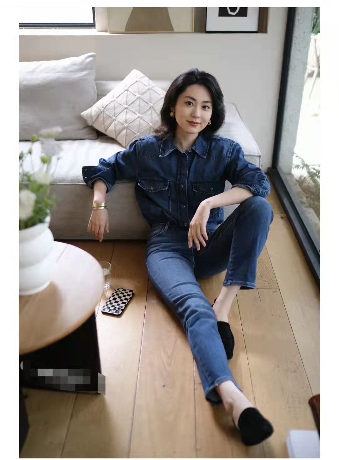 牛仔西装款外套搭配什么裤子好看,黑色牛仔外套怎么搭