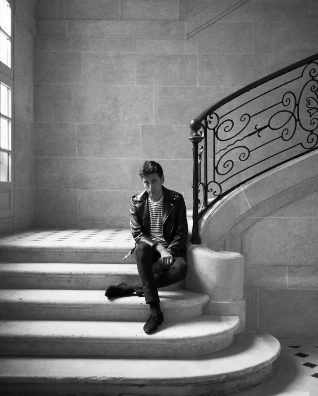 放荡不羁爱自由dj版,放纵不羁爱自由德语