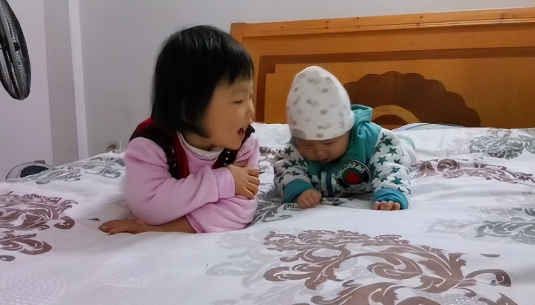 5点起床做早餐,五点起床做早餐一家人视频