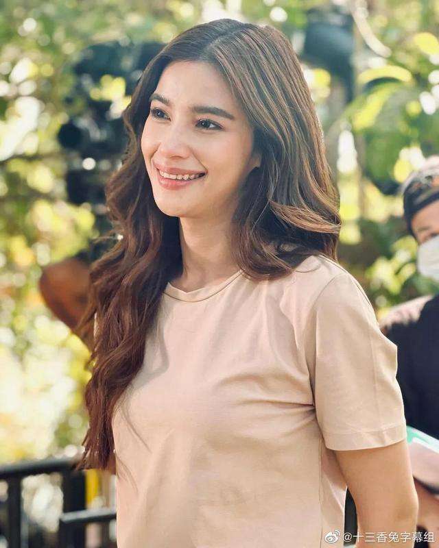 颂恩宋帕山是为了vill才入行的吗,颂恩宋帕山和vill合体直播