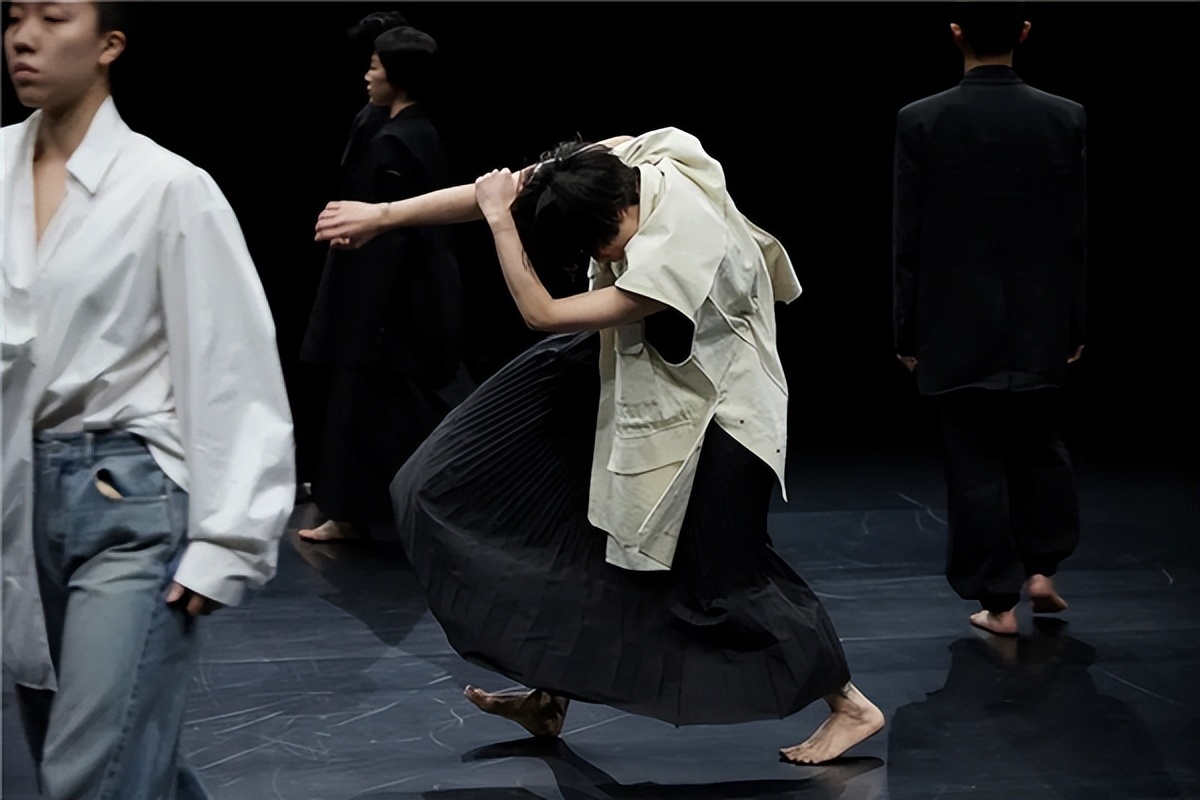 片刻旅行微小叛逆