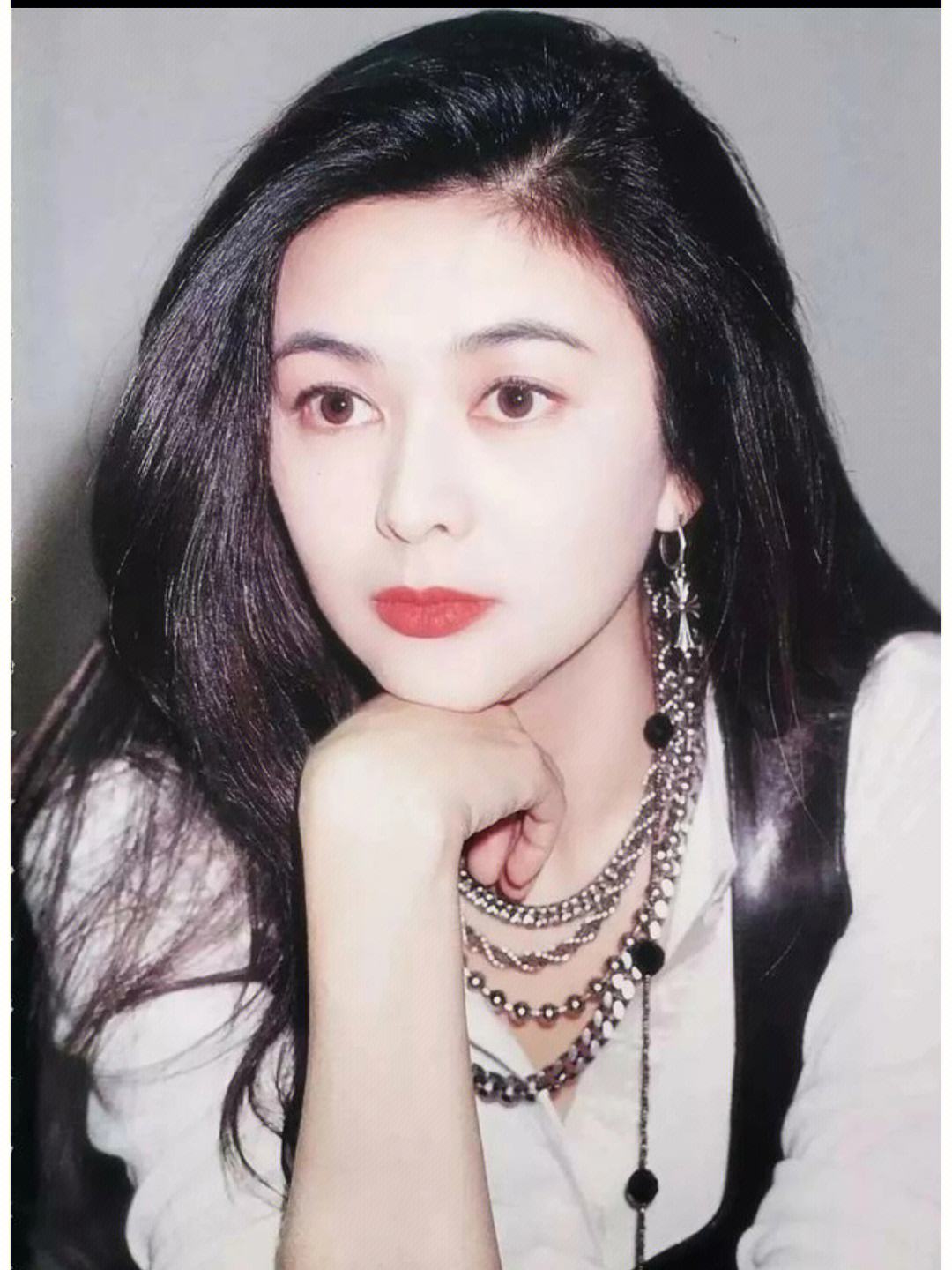 43岁女明星面容老态,被岁月催老容颜的十位女星