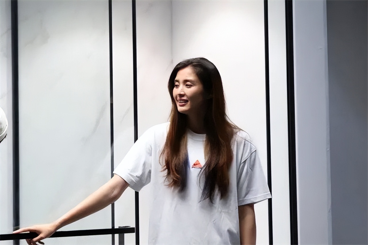 女足最美门将赵丽娜,女足守门员赵丽娜身高多少