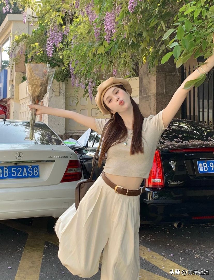 显瘦百搭的瑜伽裤好看吗,瑜伽裤和阔腿裤同框对比