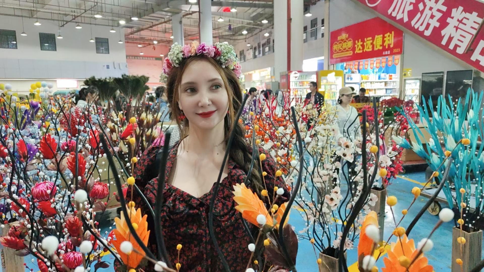 迪拜空姐露娜,露娜迪拜空姐